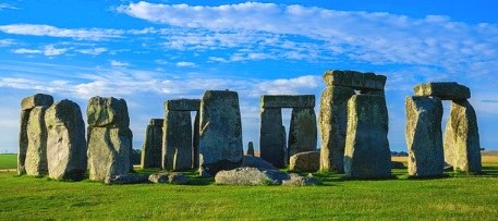 Stonehenge The best tours from London by bus.in 2023